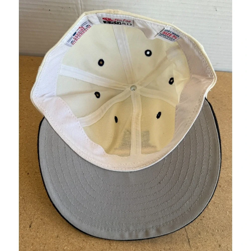 New Era vtg 1997